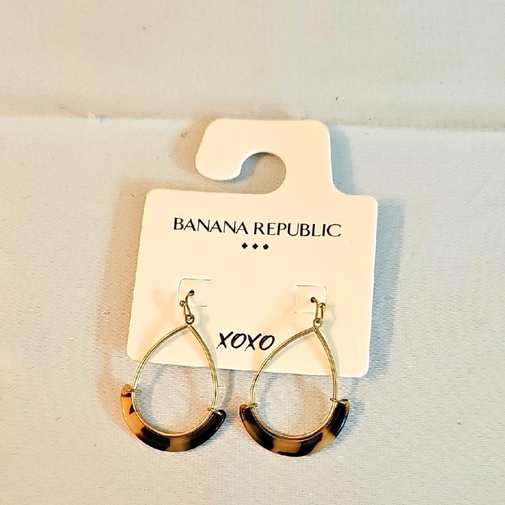 (0036) Banana Republic Gold and Black Teardrop Earrings